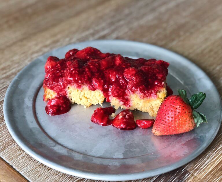 Pound Cake with Berry Sauce Recipe (Yum!)